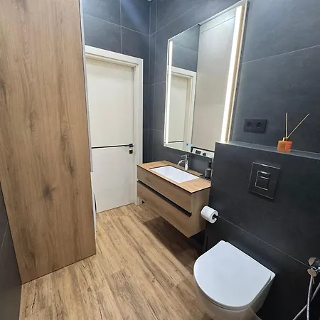 Holiday home уютная квартира-студия возле аркадии Odesa